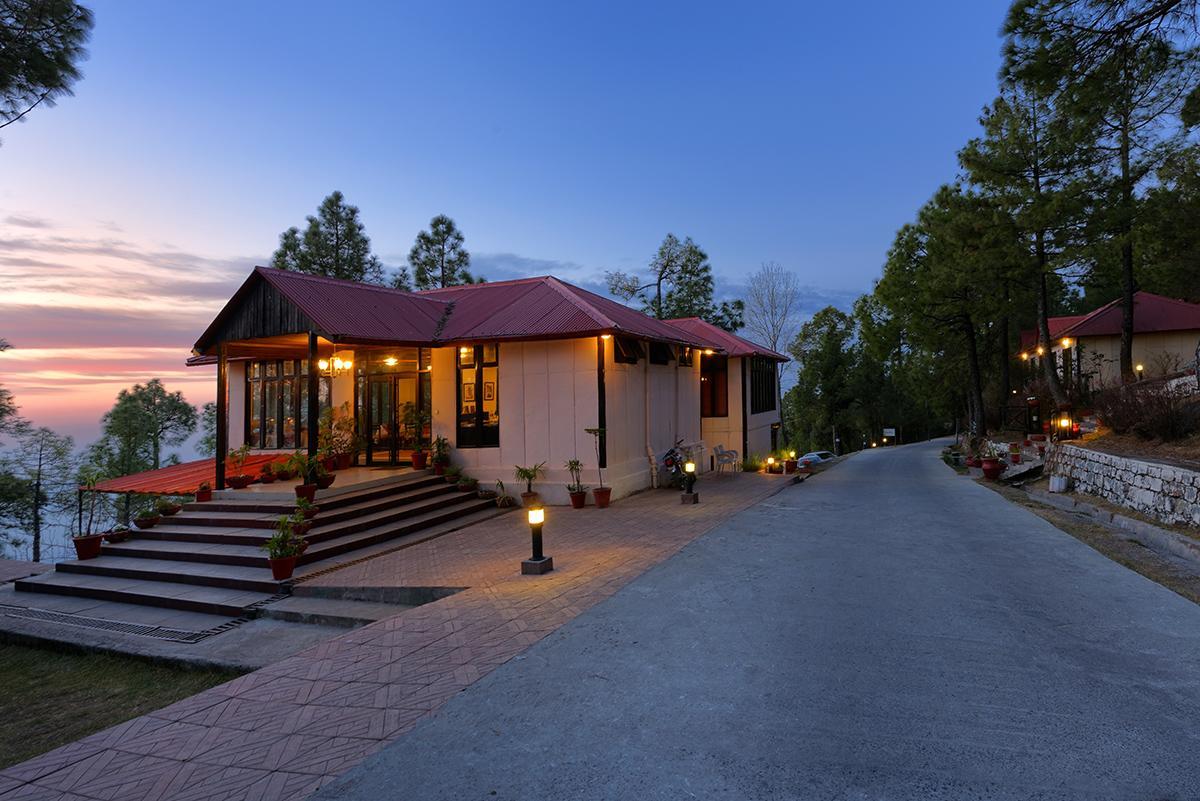Arcadian Blue Pines Hotel Murree Luaran gambar