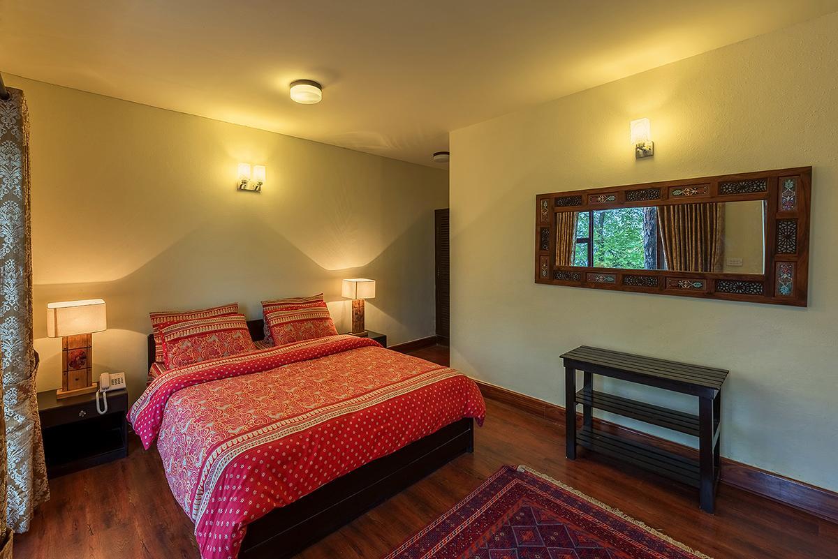 Arcadian Blue Pines Hotel Murree Luaran gambar
