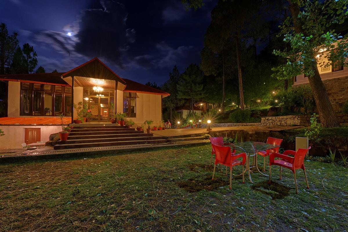 Arcadian Blue Pines Hotel Murree Luaran gambar